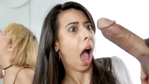 Black-haired and a platinum-blonde are sharing pricks in a four-way