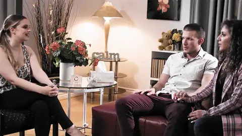 A psychologist is boinking the husband of a dark-skinned-haired